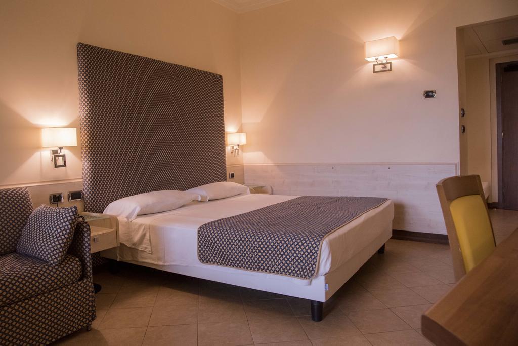 Hotel Resort Lido Degli Aranci Vibo Valentia Zewnętrze zdjęcie