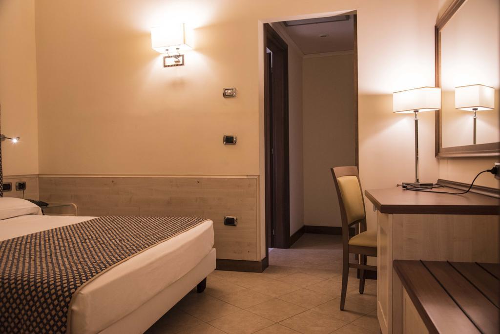 Hotel Resort Lido Degli Aranci Vibo Valentia Zewnętrze zdjęcie
