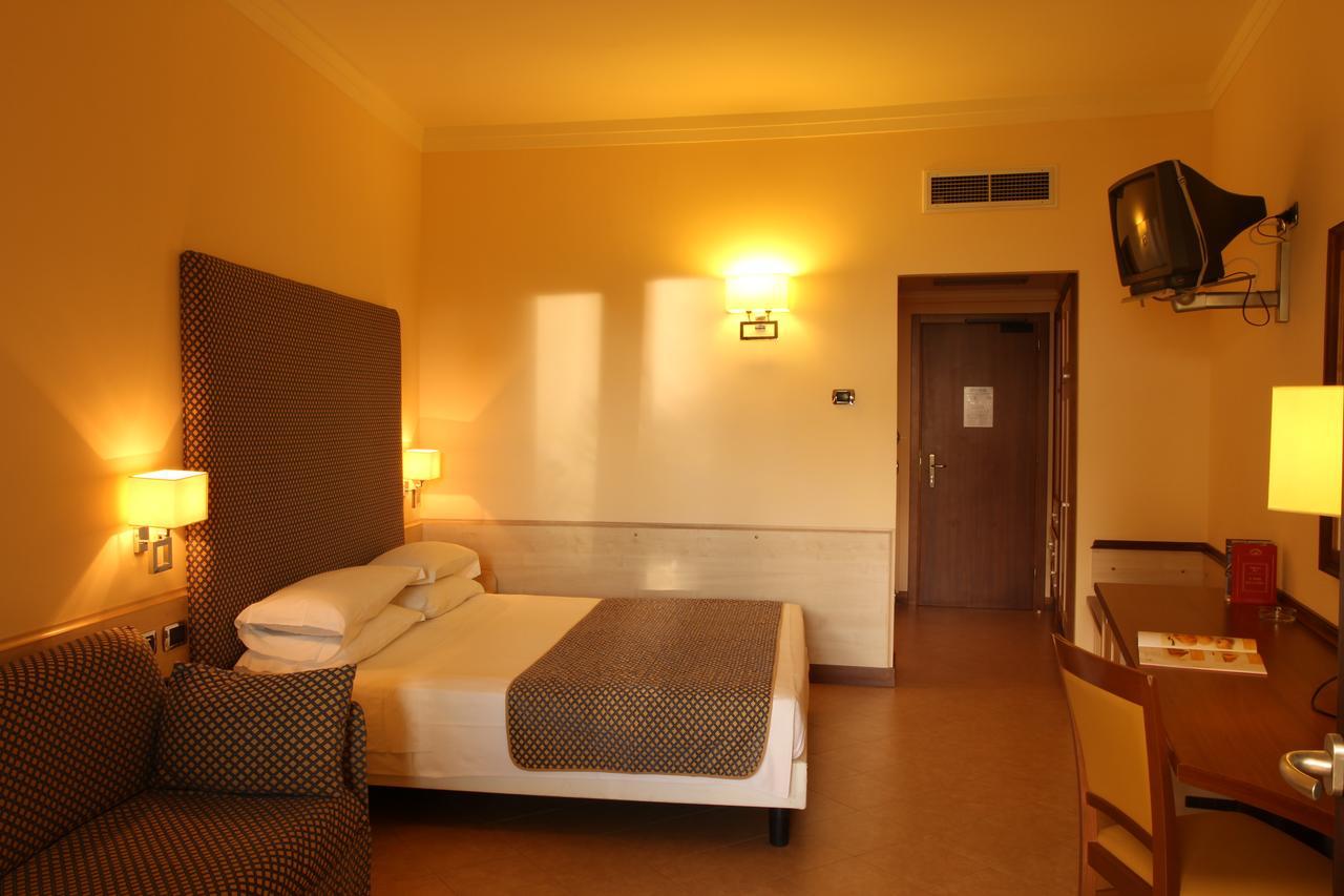 Hotel Resort Lido Degli Aranci Vibo Valentia Zewnętrze zdjęcie